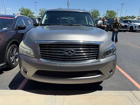 Used 2013 INFINITI QX56 4WD w/ Theater Pkg image 2