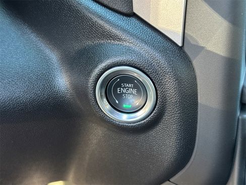 Used 2025 Chevrolet Silverado 2500 Custom w/ Custom Value Package image 31