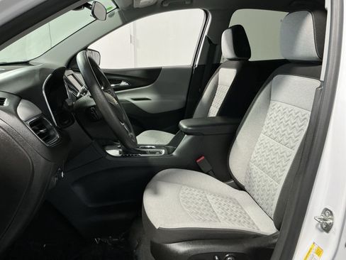 Used 2024 Chevrolet Equinox LS w/ LS Convenience Package FWD image 14