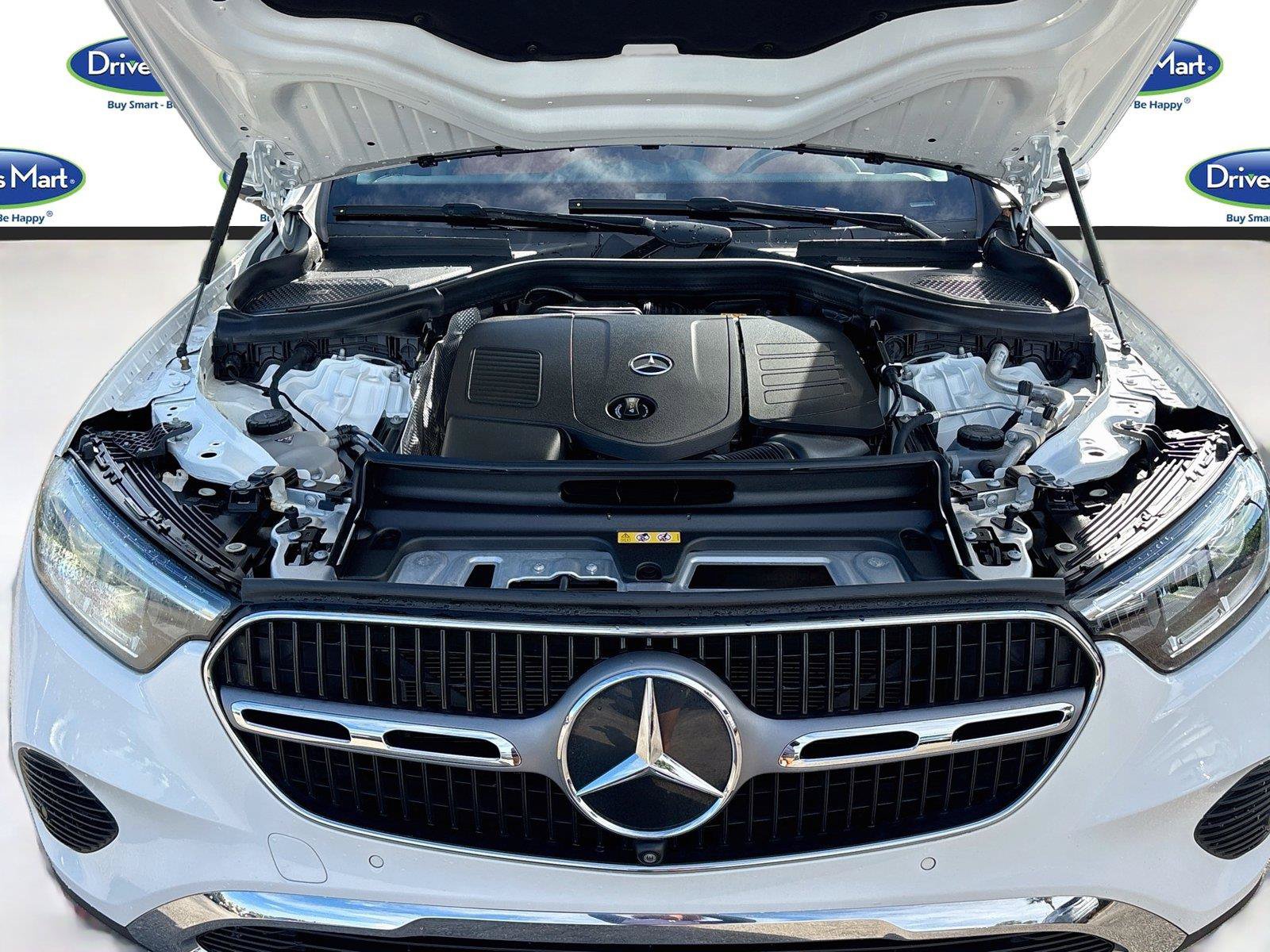 Used 2023 Mercedes-Benz GLC 300 w/ Exclusive Trim Package image 32