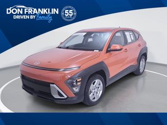Used 2025 Hyundai Kona SE video 1