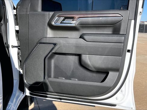 Used 2024 GMC Sierra 1500 SLT image 23