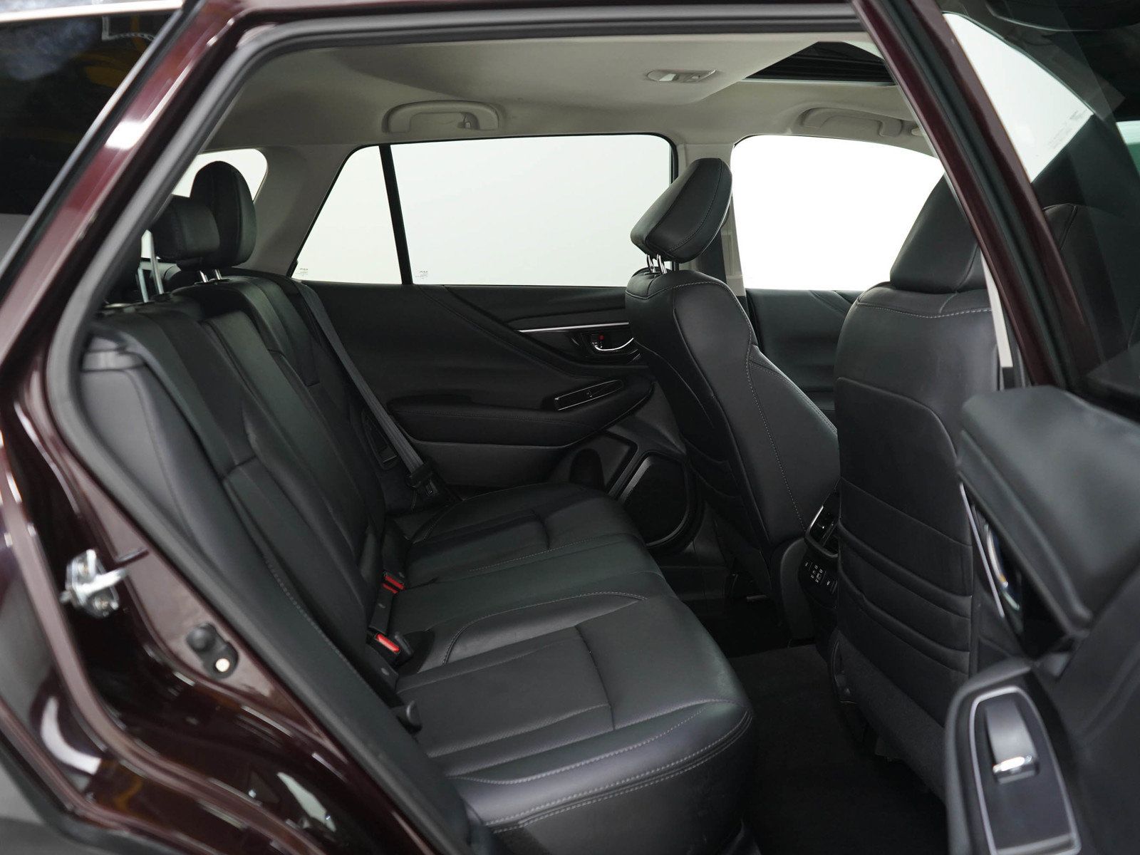 Used 2025 Subaru Outback Limited XT w/ Popular Package #2 AWD/4WD image 12