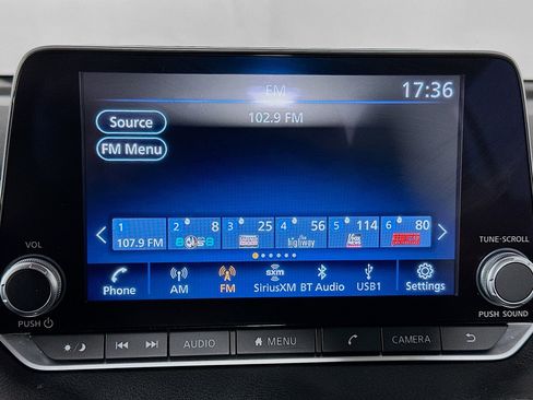 Used 2024 Nissan Sentra SV image 19