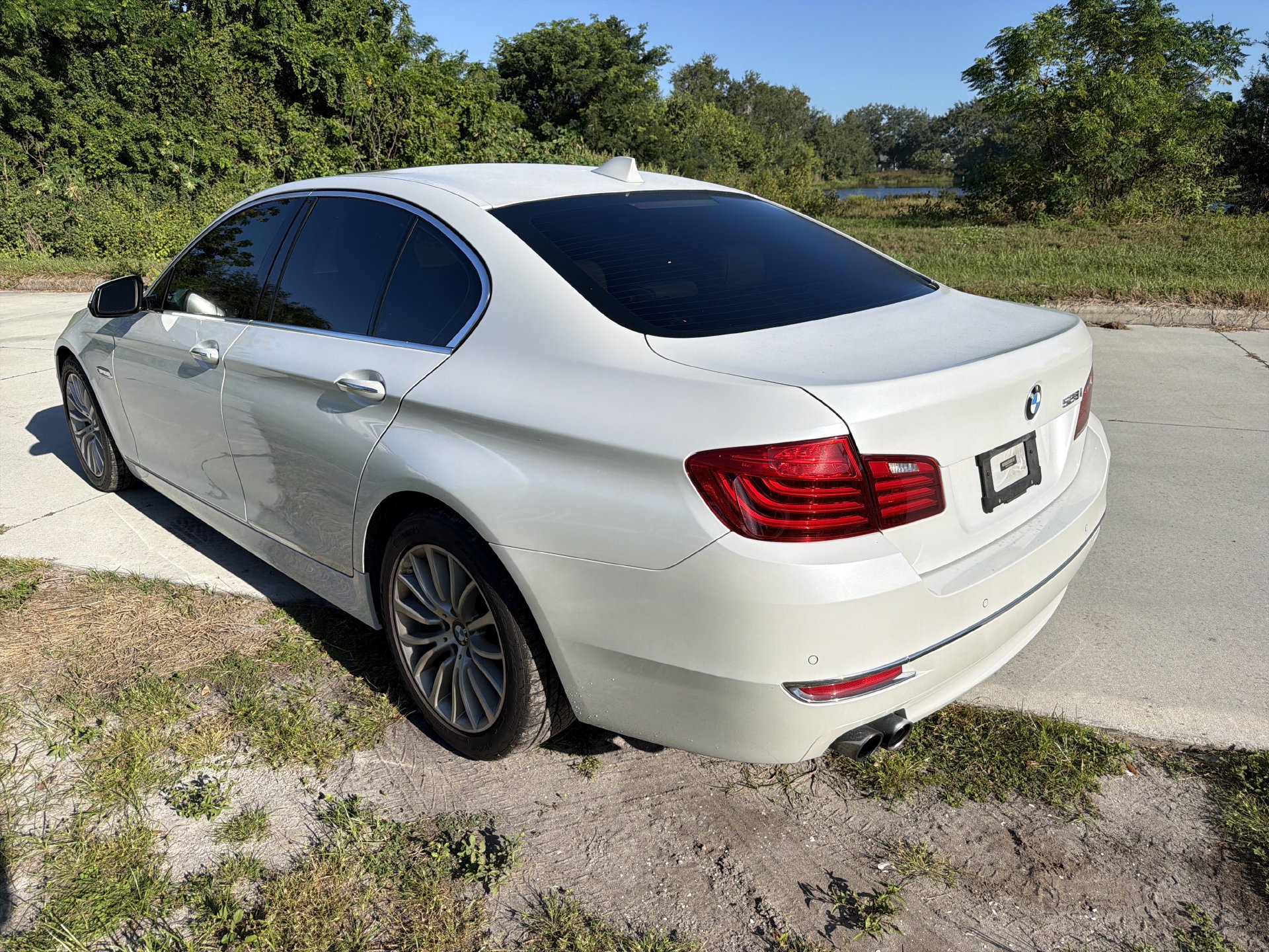 Used 2016 BMW 528i Sedan RWD image 6