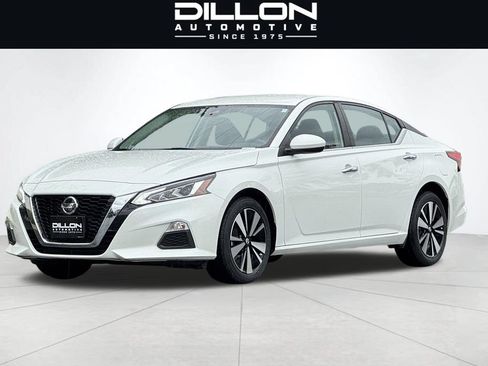 Used 2022 Nissan Altima 2.5 SV AWD/4WD image 8