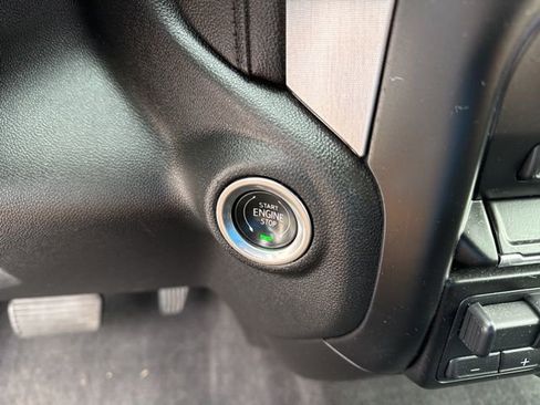 Used 2020 GMC Sierra 1500 SLT w/ X31 Off-Road Package image 18