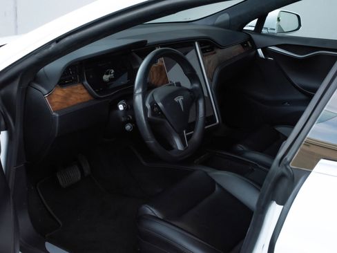 Used 2020 Tesla Model S Long Range image 11