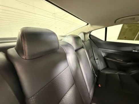 Used 2023 Nissan Altima 2.5 SR FWD image 30