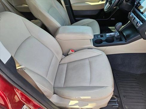 Used 2017 Subaru Outback 2.5i Limited image 20