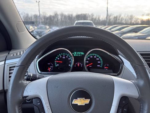 Used 2012 Chevrolet Traverse LS FWD image 11