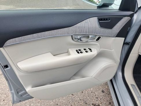 Certified 2025 Volvo XC90 T8 Plus w/ Protection Package Premier AWD/4WD image 10