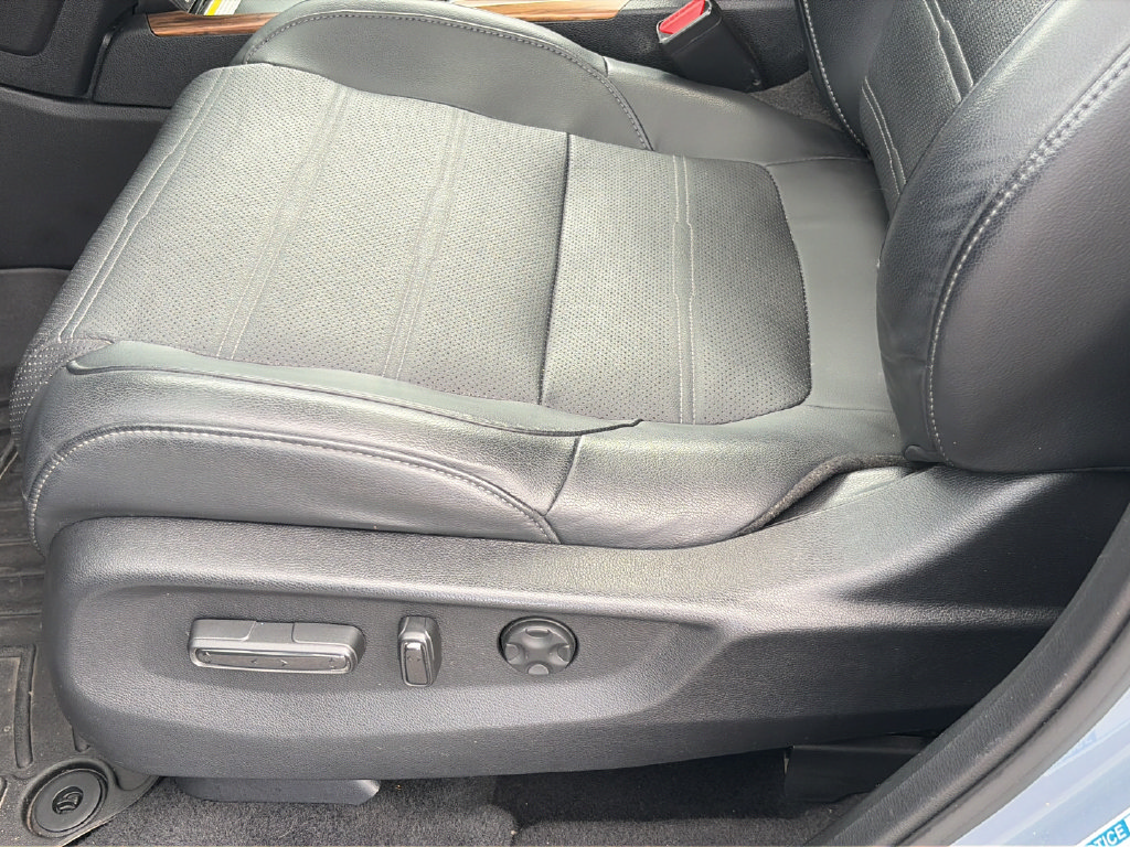 Used 2022 Honda CR-V Touring image 17