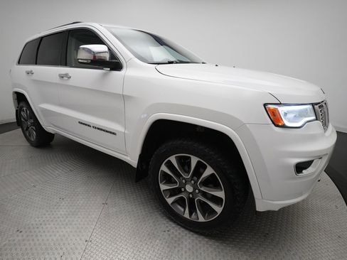 Used 2018 Jeep Grand Cherokee Overland AWD/4WD image 37