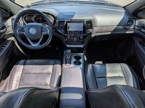 Used 2019 Jeep Grand Cherokee Overland AWD/4WD image 21