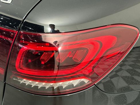 Used 2021 Mercedes-Benz GLC 43 AMG 4MATIC image 31