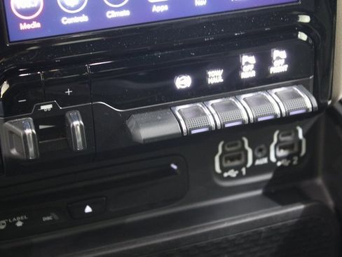 Used 2019 RAM 2500 Laramie image 13