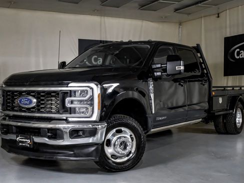 Used 2023 Ford F350 Lariat w/ FX4 Off-Road Package AWD/4WD image 4