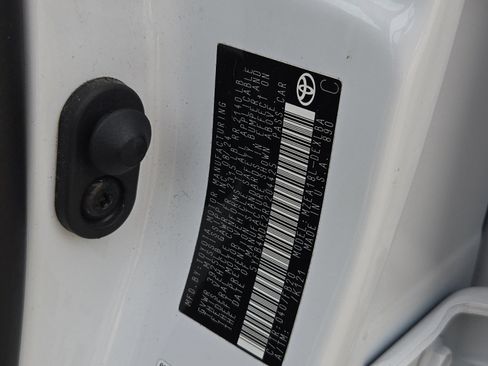Used 2024 Toyota Corolla LE FWD image 25