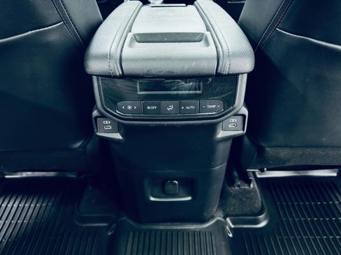 Used 2024 Toyota Grand Highlander AWD Hybrid image 37