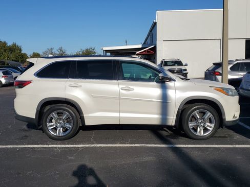 Used 2016 Toyota Highlander Limited image 7