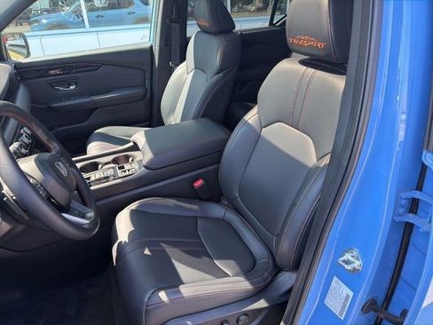 Used 2023 Honda Pilot TrailSport image 16