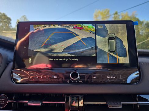 New 2025 Mitsubishi Outlander SE image 21