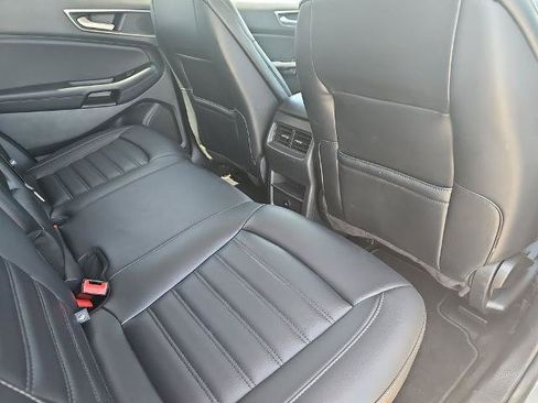 Certified 2024 Ford Edge SEL AWD/4WD image 11