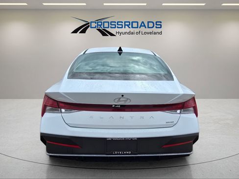 New 2026 Hyundai Elantra Blue image 4