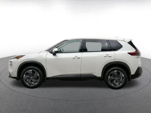 Used 2025 Nissan Rogue SV AWD/4WD image 10