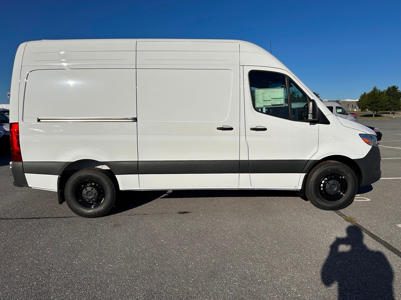 Used 2025 Mercedes-Benz Sprinter 2500 image 3