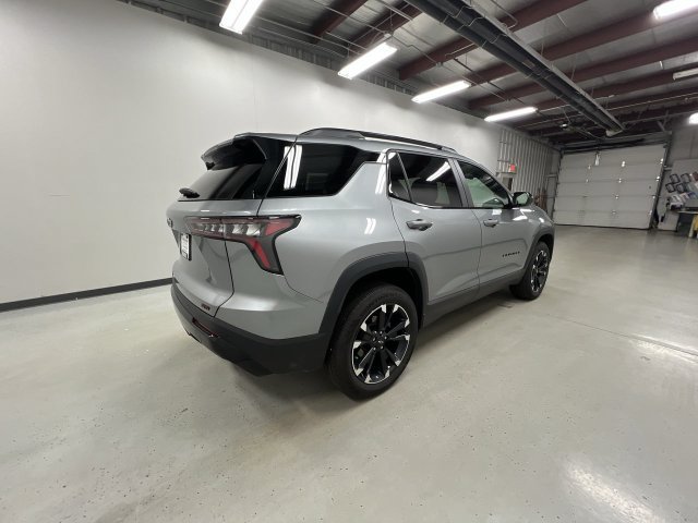Certified 2026 Chevrolet Equinox RS w/ LPO, Floor Liner Package AWD/4WD image 8