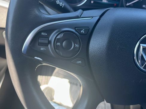 Used 2019 Buick Enclave Essence AWD/4WD image 11