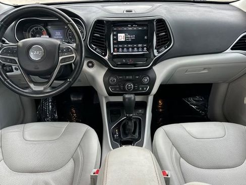 Used 2020 Jeep Cherokee Limited image 15