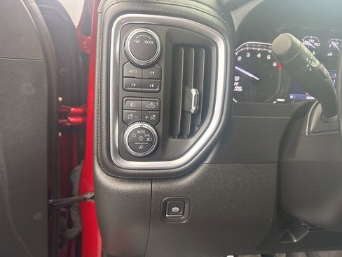 Used 2021 GMC Sierra 1500 Elevation image 30