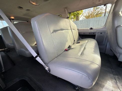 Used 2013 Ford E-350 and Econoline 350 XL w/ PWR Windows & Locks Group image 12