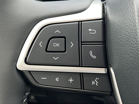 Used 2026 Toyota Highlander Limited AWD/4WD image 20
