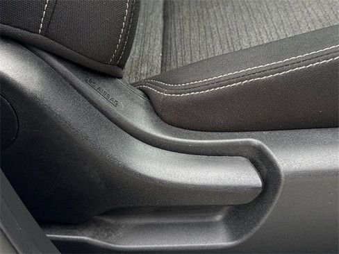 Used 2022 Nissan Rogue S image 30