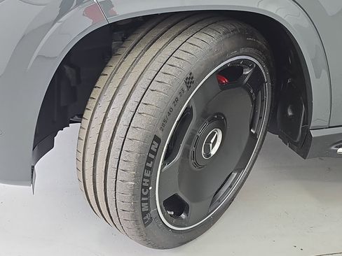 New 2026 Mercedes-Benz GLS 63 AMG 4MATIC image 34