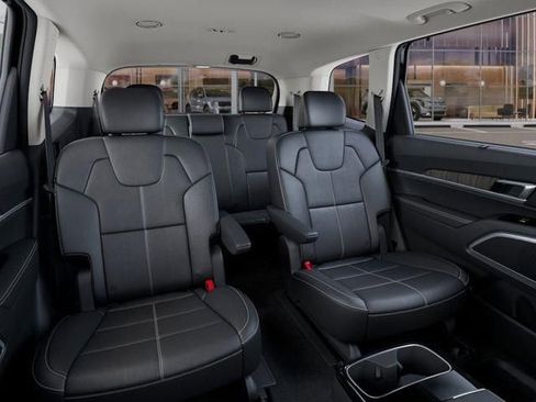 New 2025 Kia Telluride EX w/ EX Captain's Chair Package FWD image 18