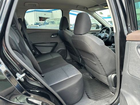 Used 2022 Nissan Rogue SV AWD/4WD image 12