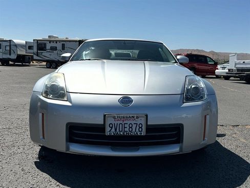 Used 2006 Nissan 350Z Touring w/ (N93) Cargo Convenience Pkg RWD image 4