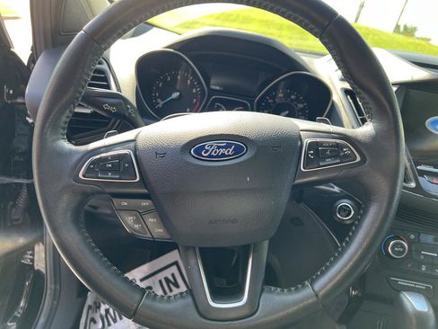 Used 2017 Ford Escape Titanium FWD image 21