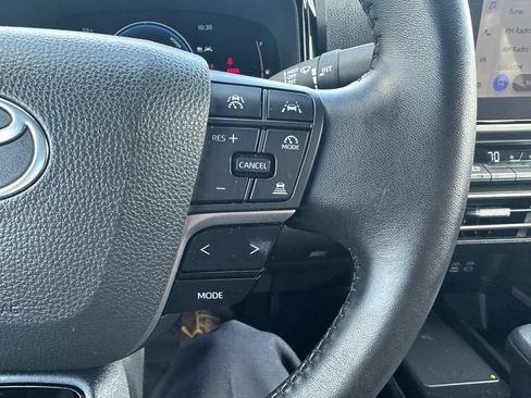Used 2025 Toyota Camry LE w/ Convenience Package AWD/4WD image 21