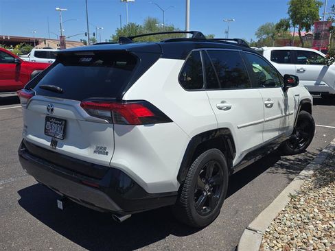 Used 2020 Toyota RAV4 XSE AWD/4WD image 10