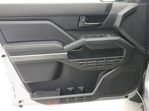 Used 2024 Toyota Tacoma SR5 image 21