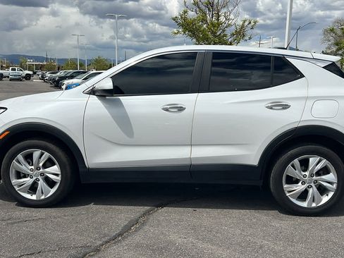 Used 2024 Buick Encore GX Preferred w/ Comfort Package AWD/4WD image 8