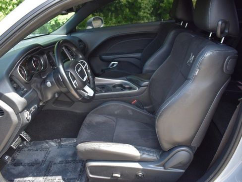 Used 2021 Dodge Challenger R/T Scat Pack w/ Plus Package RWD image 25