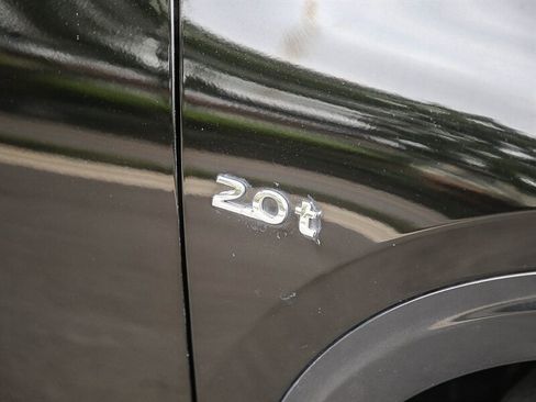 Used 2017 INFINITI QX30 image 13