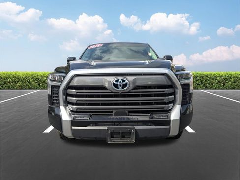 Used 2024 Toyota Tundra Limited AWD/4WD image 10